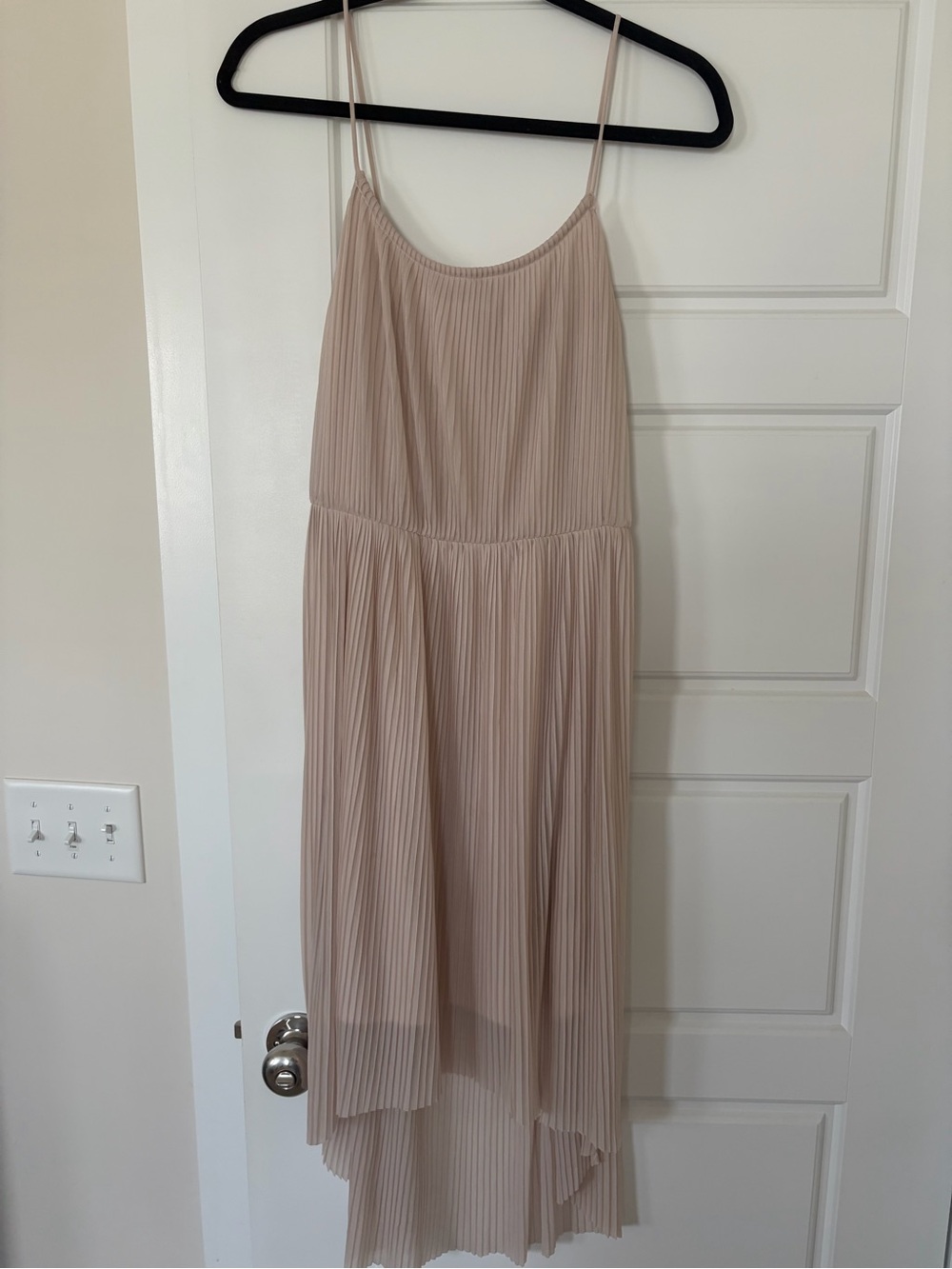Women’s Pleated Spaghetti Strap Midi Dress in Light Beige